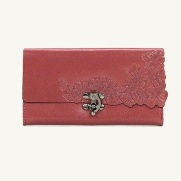 Patricia Nash Handbags - Patricia Nash Terresa Leather Wallet Hand Cut Tooled RFID Pink